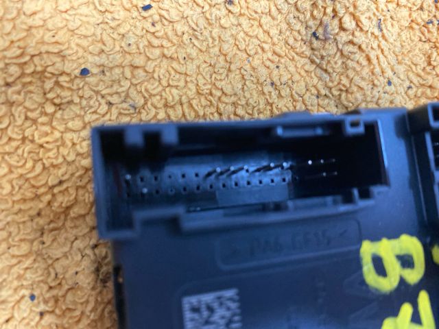 bontott VW PASSAT B7 Bal első Ablakemelő Motor