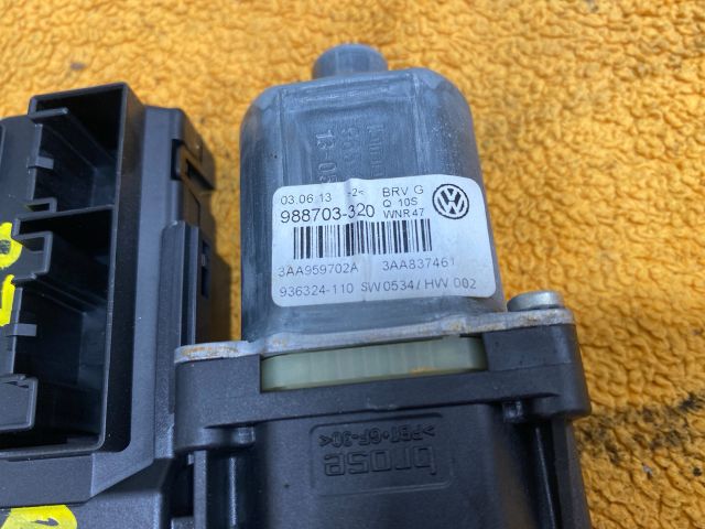 bontott VW PASSAT B7 Bal első Ablakemelő Motor