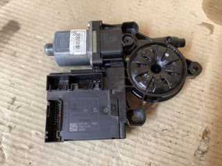 bontott VW PASSAT B7 Bal első Ablakemelő Motor