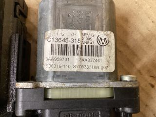 bontott VW PASSAT B7 Bal első Ablakemelő Motor