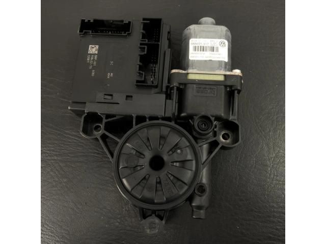 bontott VW PASSAT B7 Bal első Ablakemelő Motor