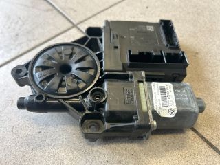 bontott VW PASSAT B7 Bal első Ablakemelő Motor