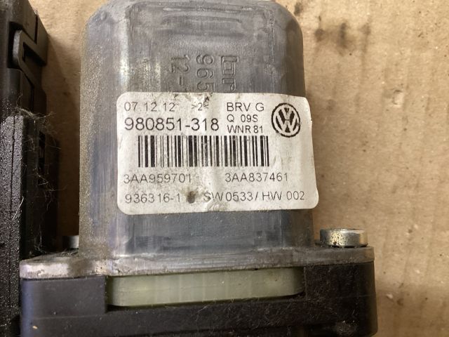 bontott VW PASSAT B7 Bal első Ablakemelő Motor