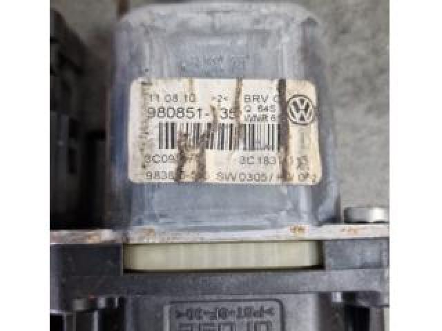 bontott VW PASSAT B7 Bal első Ablakemelő Motor