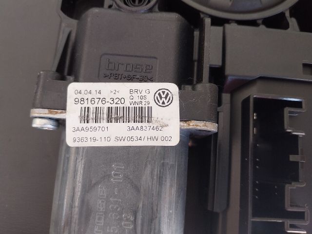 bontott VW PASSAT B7 Bal első Ablakemelő Motor