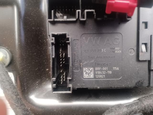 bontott VW PASSAT B7 Bal első Ablakemelő Szerkezet (Elektromos)