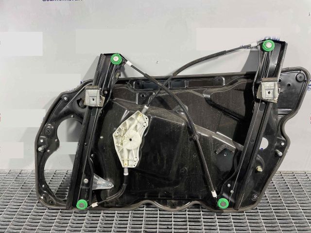 bontott VW PASSAT B7 Bal első Ablakemelő Szerkezet (Elektromos)