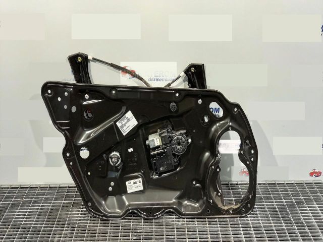 bontott VW PASSAT B7 Bal első Ablakemelő Szerkezet (Elektromos)