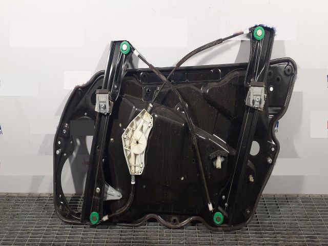 bontott VW PASSAT B7 Bal első Ablakemelő Szerkezet (Elektromos)