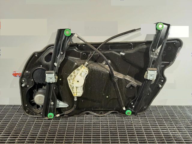 bontott VW PASSAT B7 Bal első Ablakemelő Szerkezet (Elektromos)