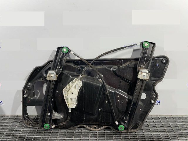 bontott VW PASSAT B7 Bal első Ablakemelő Szerkezet (Elektromos)