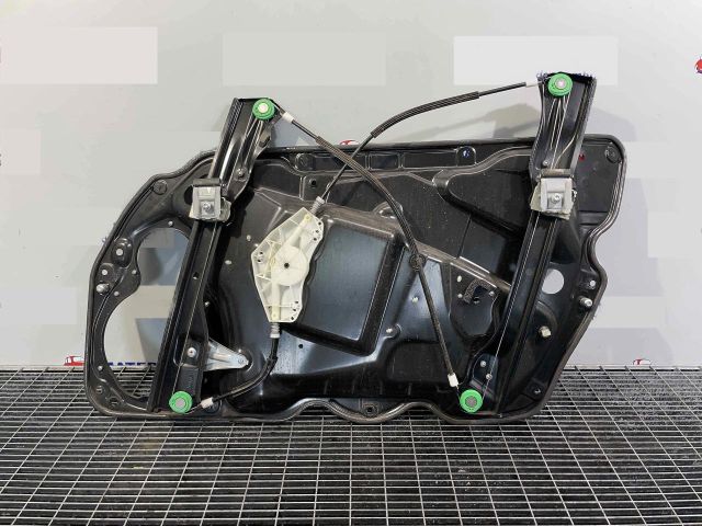 bontott VW PASSAT B7 Bal első Ablakemelő Szerkezet (Elektromos)