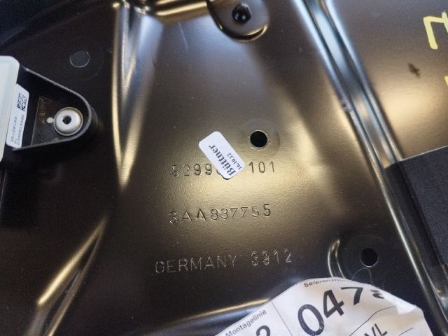 bontott VW PASSAT B7 Bal első Ablakemelő Szerkezet (Elektromos)