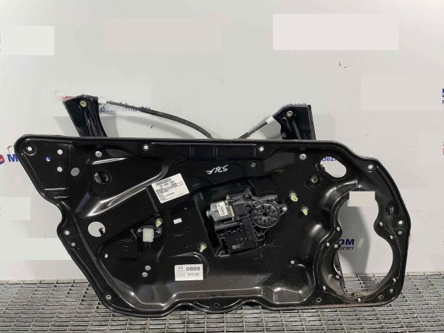 bontott VW PASSAT B7 Bal első Ablakemelő Szerkezet (Elektromos)