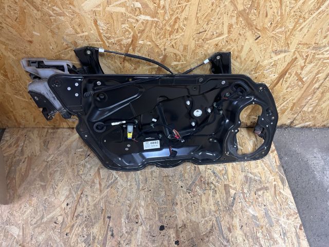 bontott VW PASSAT B7 Bal első Ablakemelő Szerkezet (Elektromos)