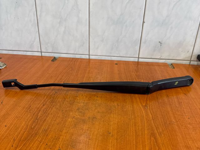 bontott VW PASSAT B7 Bal első Ablaktörlő Kar