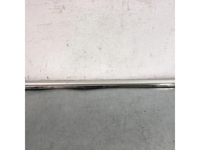 bontott VW PASSAT B7 Bal első Ajtó Díszléc