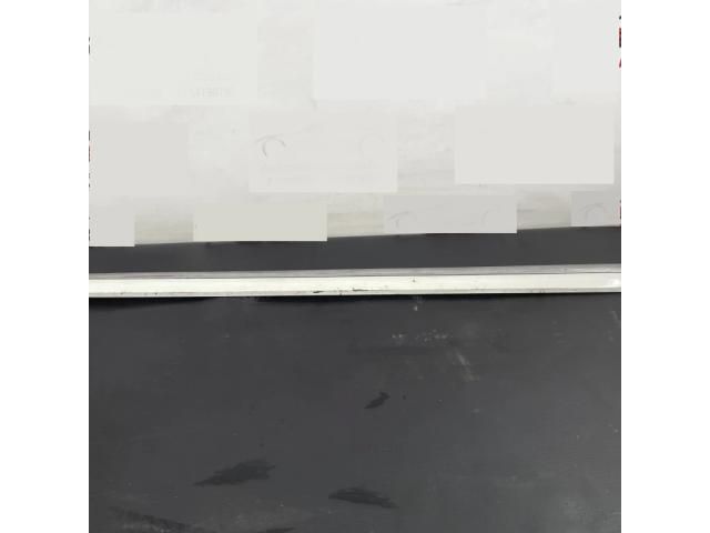 bontott VW PASSAT B7 Bal első Ajtó Díszléc