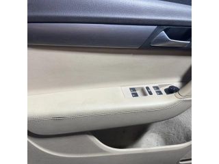 bontott VW PASSAT B7 Bal első Ajtó Kárpit