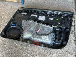 bontott VW PASSAT B7 Bal első Ajtó Kárpit