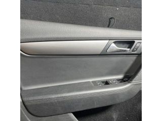 bontott VW PASSAT B7 Bal első Ajtó Kárpit