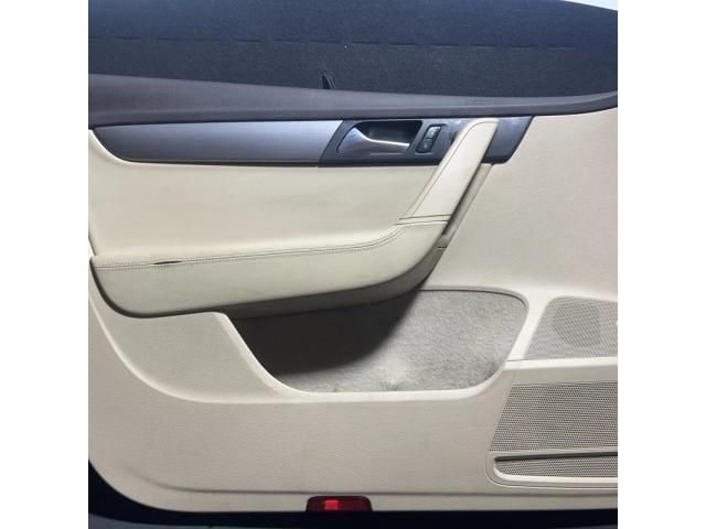 bontott VW PASSAT B7 Bal első Ajtó Kárpit