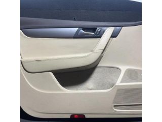 bontott VW PASSAT B7 Bal első Ajtó Kárpit