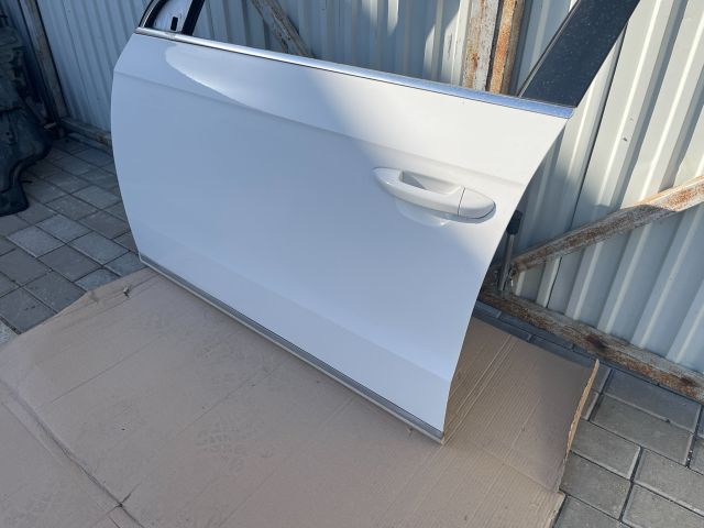 bontott VW PASSAT B7 Bal első Ajtó (Részeivel)