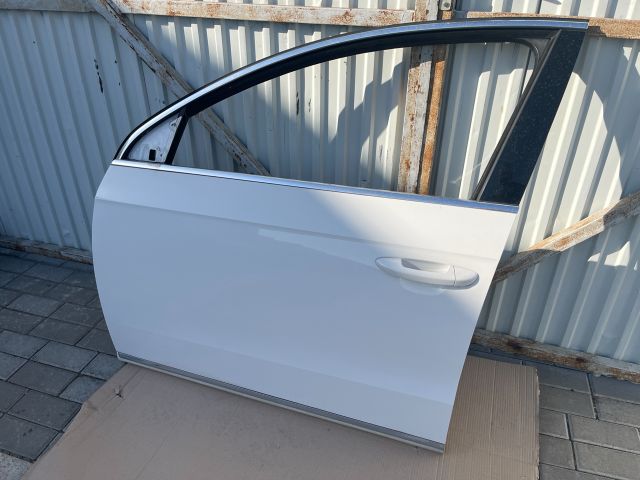 bontott VW PASSAT B7 Bal első Ajtó (Részeivel)