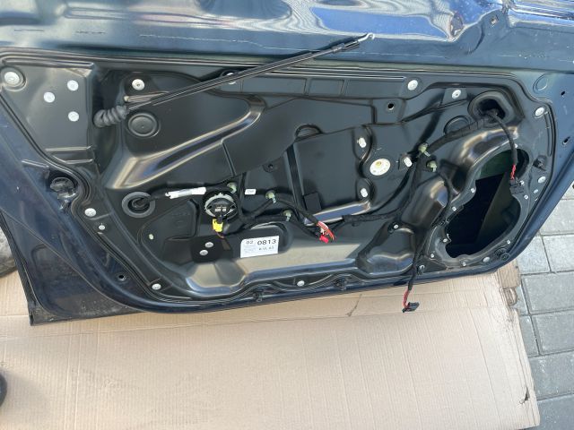 bontott VW PASSAT B7 Bal első Ajtó (Részeivel)