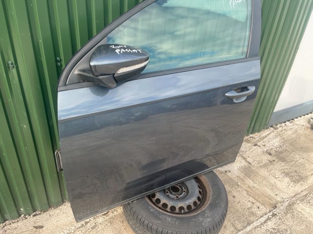 bontott VW PASSAT B7 Bal első Ajtó (Üres lemez)