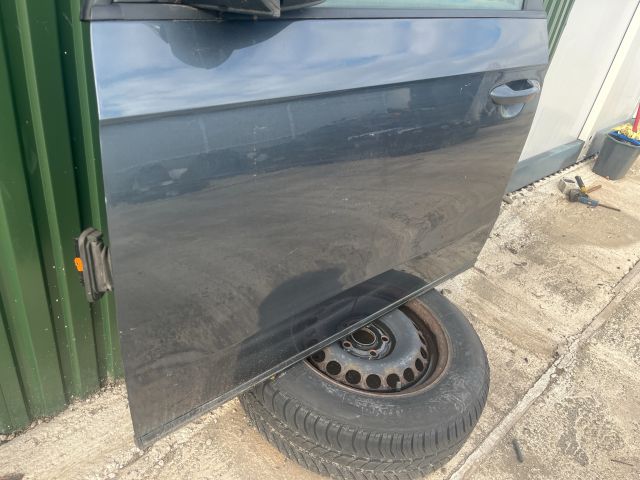 bontott VW PASSAT B7 Bal első Ajtó (Üres lemez)