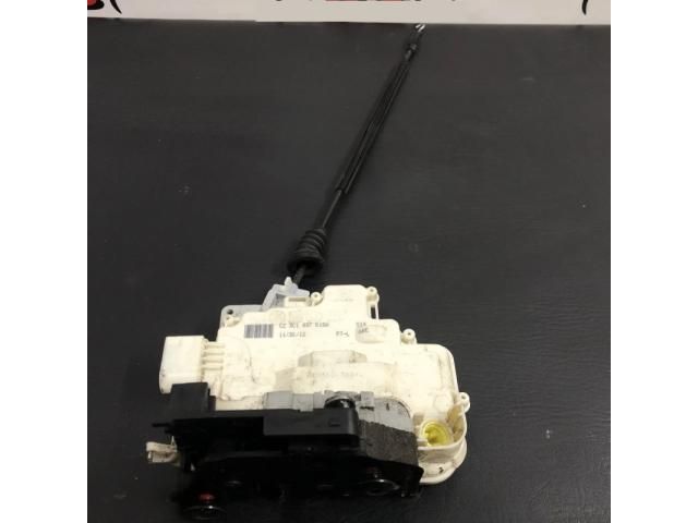 bontott VW PASSAT B7 Bal első Ajtózár