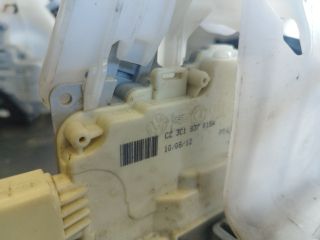 bontott VW PASSAT B7 Bal első Ajtózár