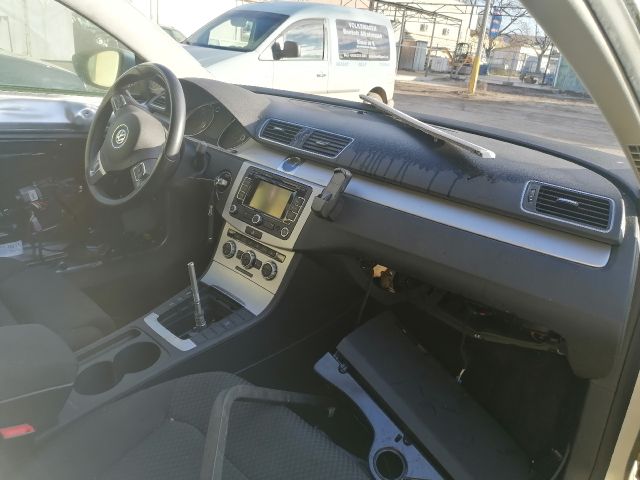 bontott VW PASSAT B7 Bal első Ajtózár