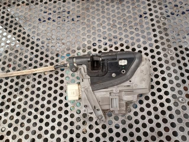 bontott VW PASSAT B7 Bal első Ajtózár