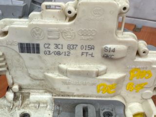 bontott VW PASSAT B7 Bal első Ajtózár