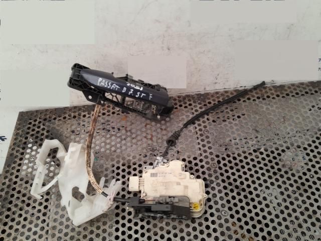 bontott VW PASSAT B7 Bal első Ajtózár