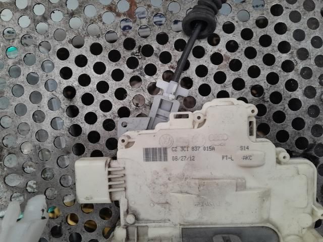 bontott VW PASSAT B7 Bal első Ajtózár