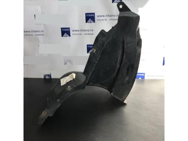 bontott VW PASSAT B7 Bal első Dobbetét (Kerékjárati, Műanyag)