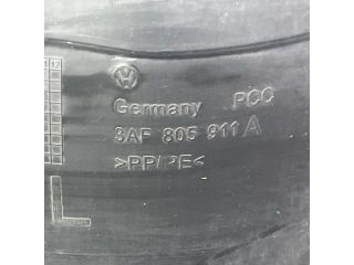 bontott VW PASSAT B7 Bal első Dobbetét (Kerékjárati, Műanyag)