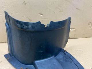 bontott VW PASSAT B7 Bal első Első Dobbetét (Kerékjárati, Műanyag)