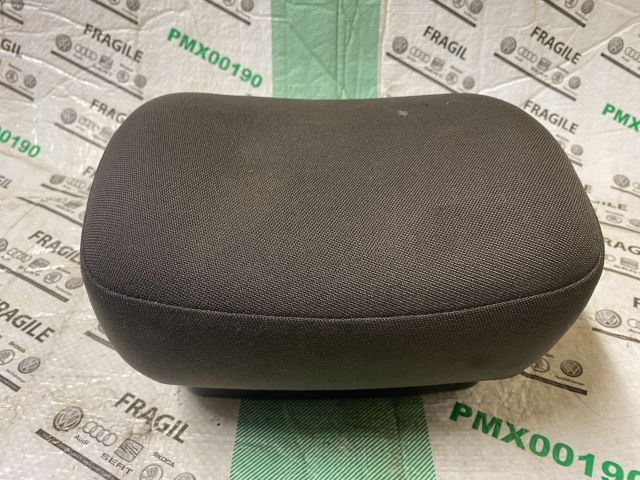 bontott VW PASSAT B7 Bal első Fejtámla