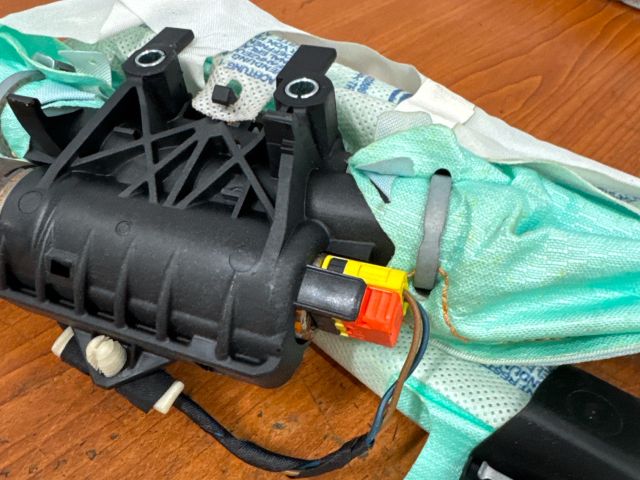 bontott VW PASSAT B7 Bal első Függöny Légzsák