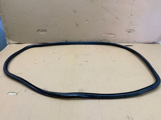 bontott VW PASSAT B7 Bal első Gumikéder