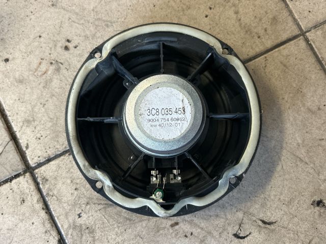 bontott VW PASSAT B7 Bal első Hangszóró