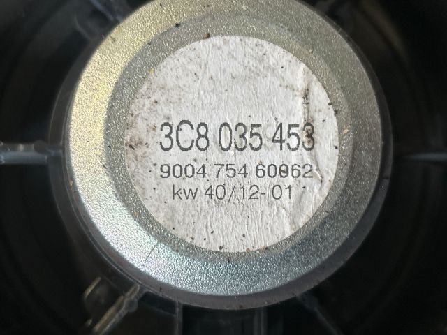 bontott VW PASSAT B7 Bal első Hangszóró