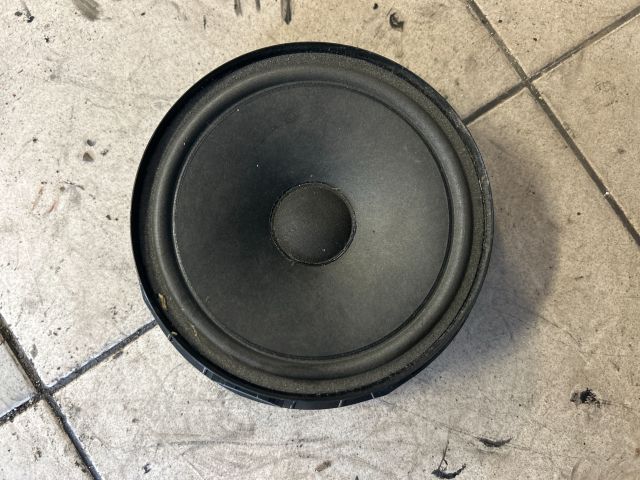 bontott VW PASSAT B7 Bal első Hangszóró