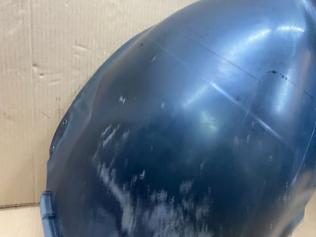 bontott VW PASSAT B7 Bal első Hátsó Dobbetét (Kerékjárati, Műanyag)