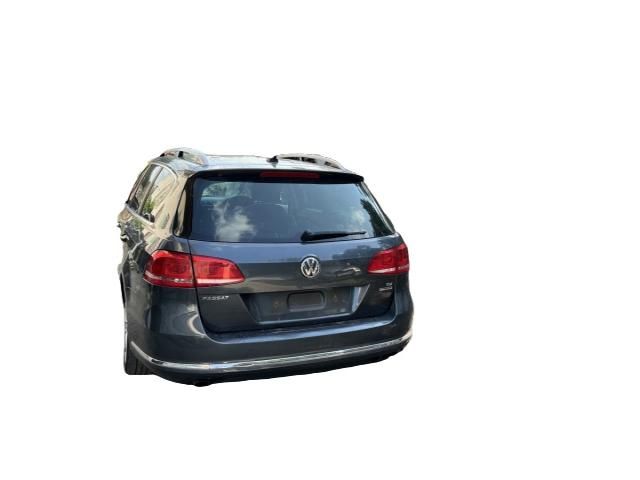 bontott VW PASSAT B7 Bal első Kilincs Bowden